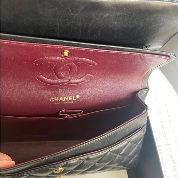 Chanel Classic Handbag - Picture 6 of 7